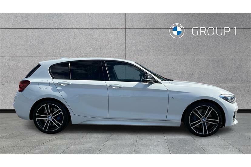 BMW 1 Series Hatchback White #3