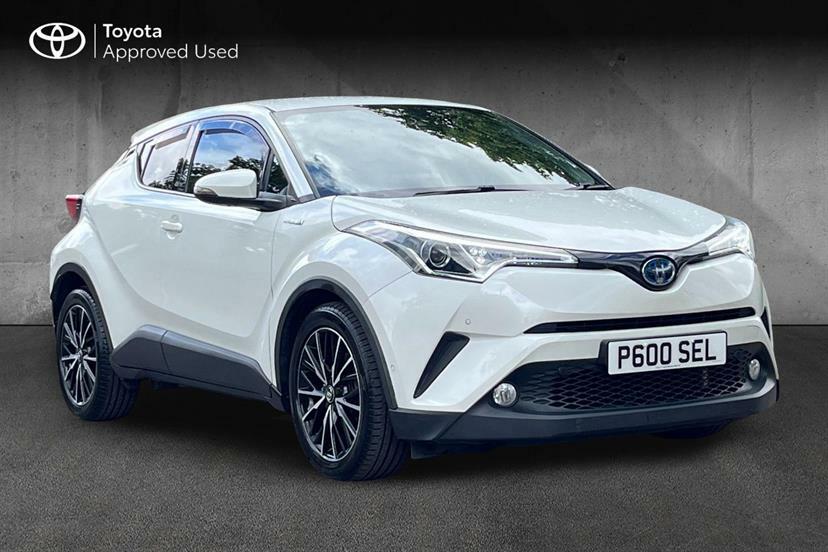 Toyota C-Hr Dynamic White #1