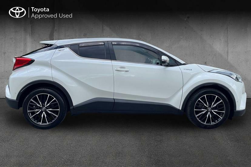 Toyota C-Hr Dynamic White #4