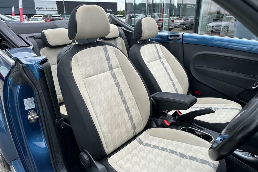 Volkswagen Beetle Beetle Design Tsi Bluemotion Technology Blue #19