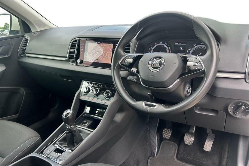 Skoda Karoq 1.0 Tsi 110 Se Technology White #6