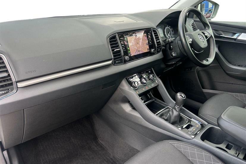 Skoda Karoq 1.0 Tsi 110 Se Technology White #2
