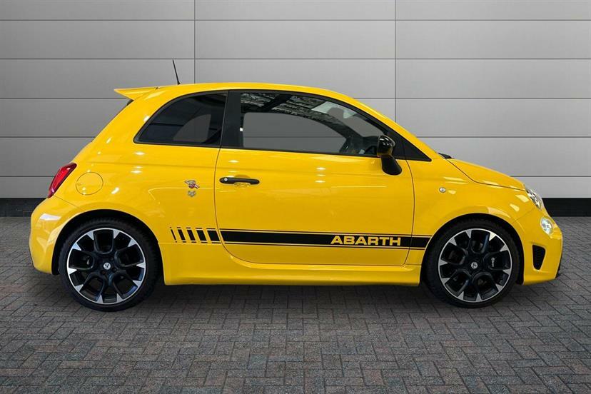 Abarth 595 1.4 T-jet 180 Competizione Yellow #3