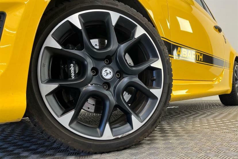 Abarth 595 2021 71 F595 #28