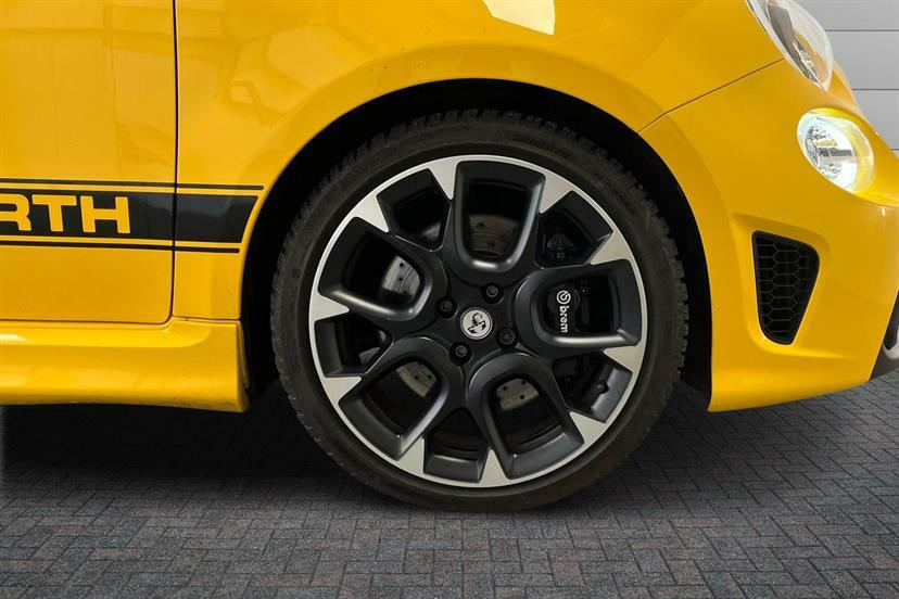 Abarth 595 1.4 T-jet 180 Competizione Yellow #4