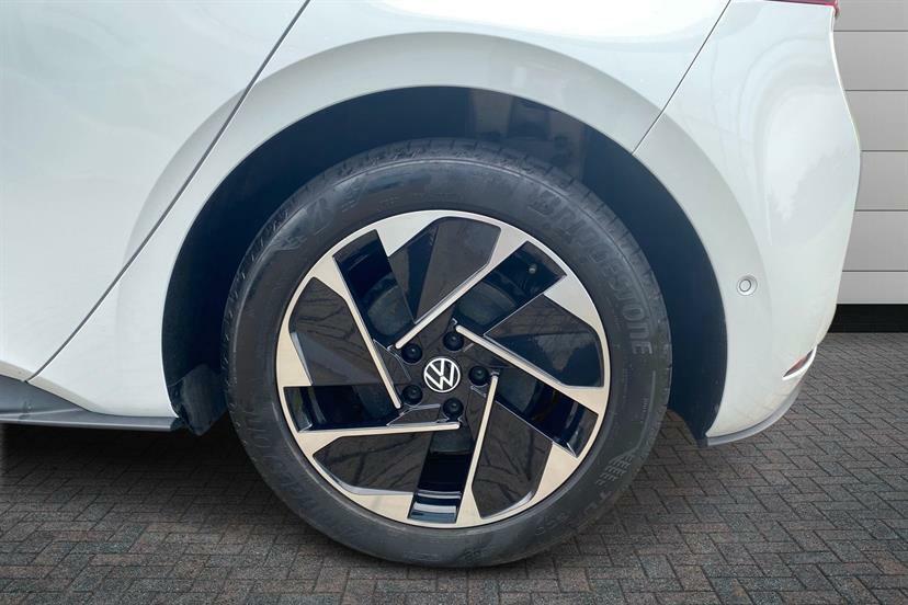 Volkswagen ID.3 150Kw Family Pro Performance 58Kwh Black #4