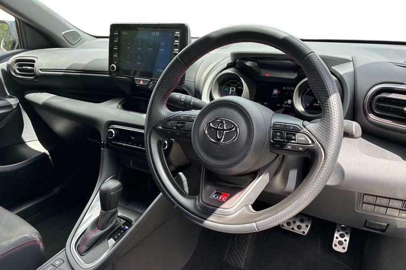 Toyota Yaris 1.5 Hybrid Gr Sport Cvt Grey #6
