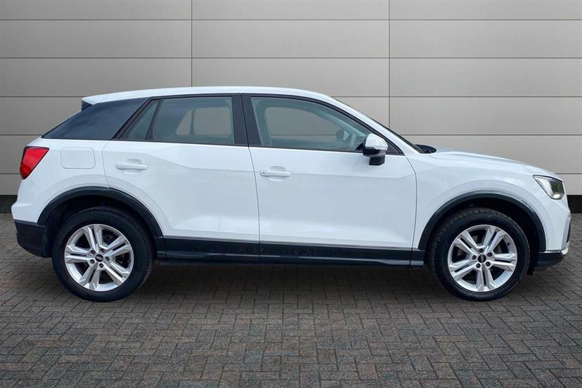 Audi Q2 35 Tfsi Sport S Tronic White #4