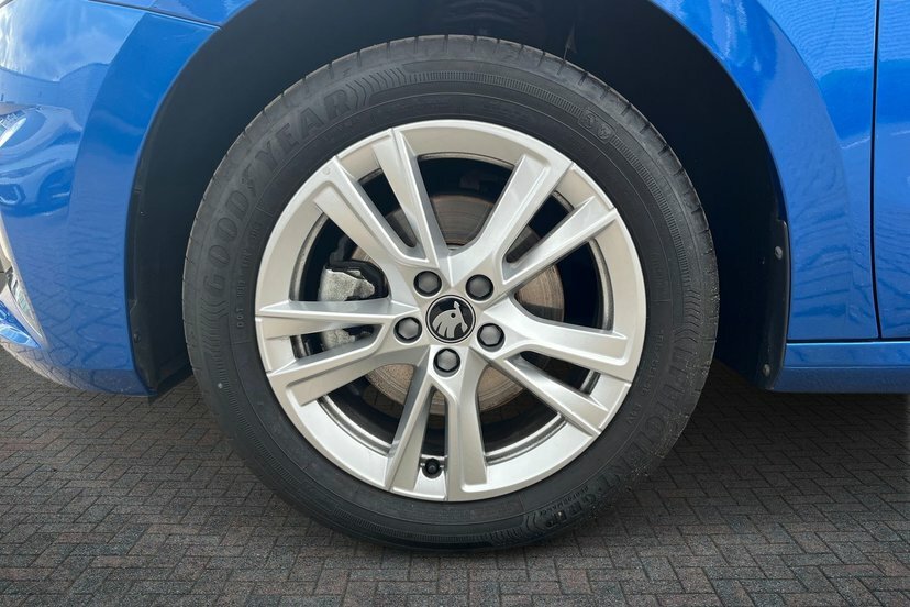 Skoda Fabia 1.0 Tsi Se L Edition Hatchback Dsg 116 KR75WAO Blue #5