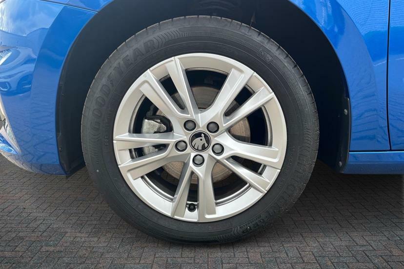Skoda Fabia 1.0 Tsi 116 Se L Edition Dsg Blue #3