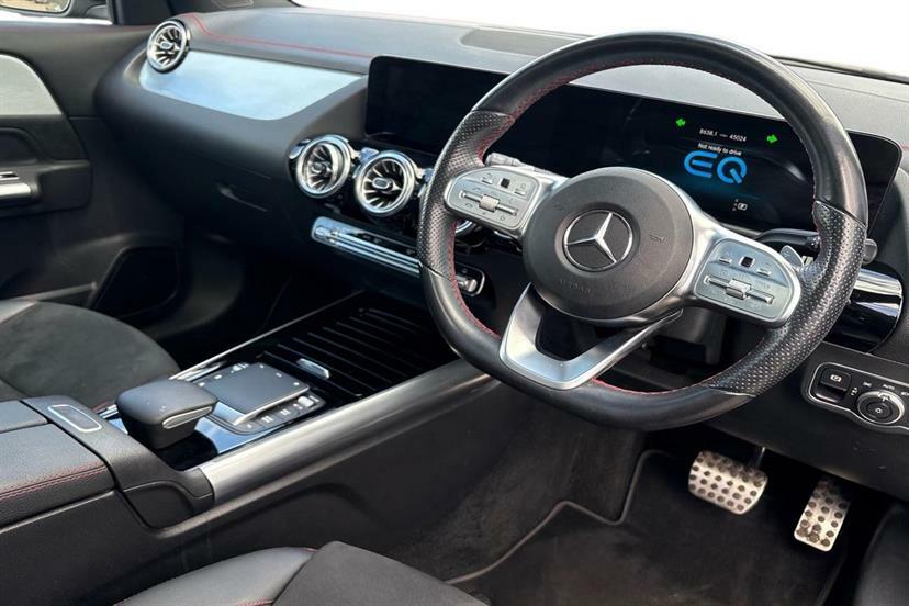 Mercedes-Benz EQA 300 4M 168Kw Amg Line Premium 66.5Kwh Black #5
