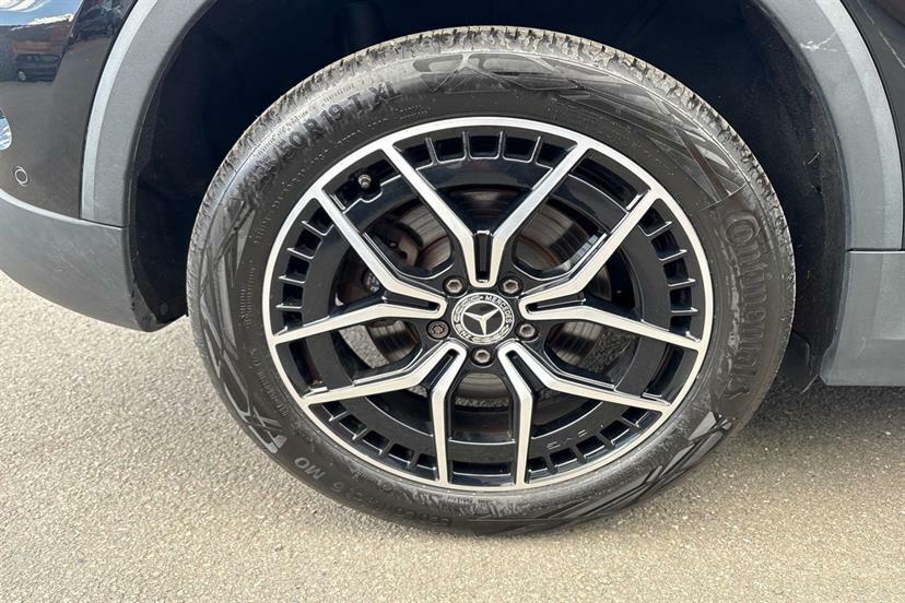 Mercedes-Benz EQA 300 4M 168Kw Amg Line Premium 66.5Kwh Black #4