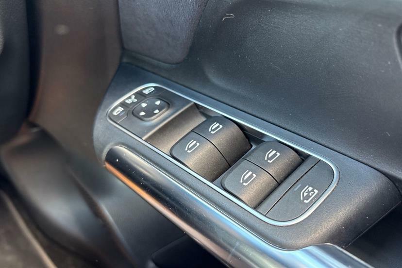 Mercedes-Benz EQA 2021 71 Eqa Silver #43