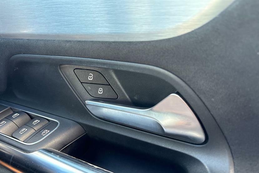 Mercedes-Benz EQA 2021 71 Eqa Silver #42