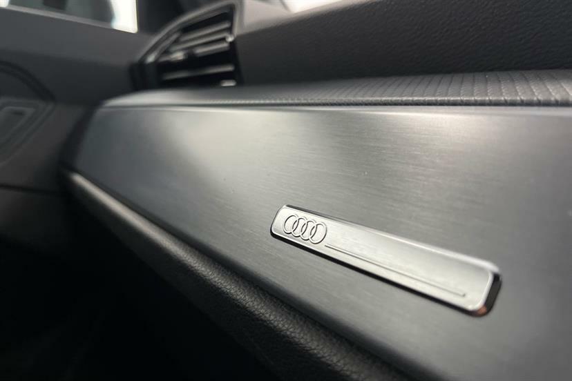 Audi Q3 Tdi S Line Black #16