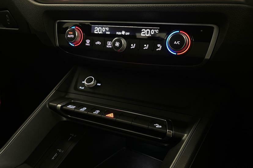 Audi Q3 Tdi S Line Black #18