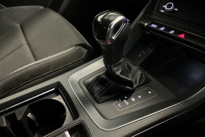 Audi Q3 Tdi S Line Black #17