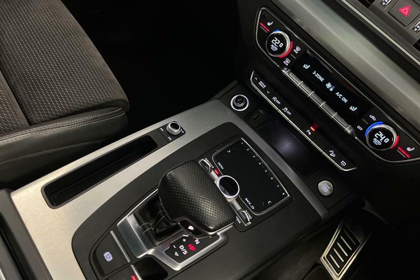 Audi Q5 S Line Black #17