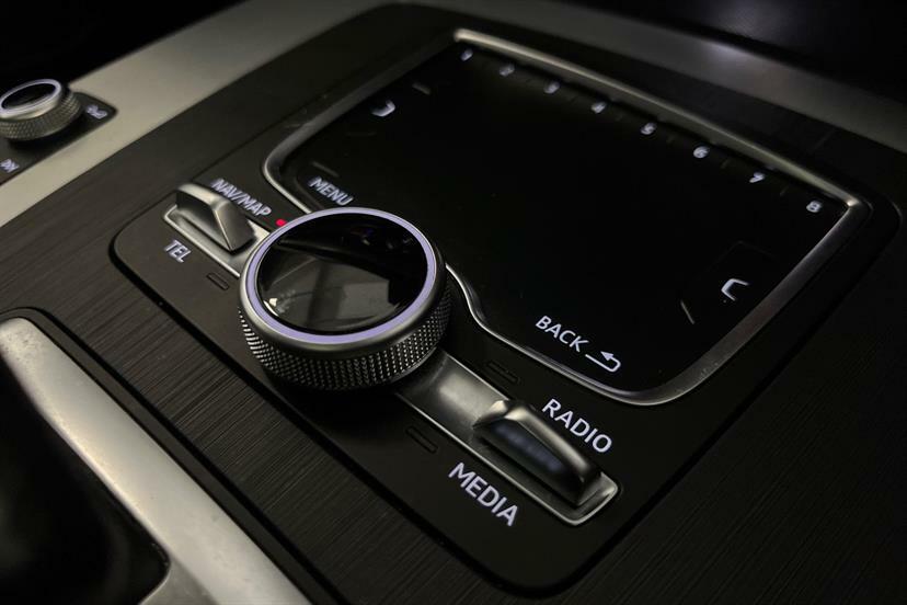 Audi Q5 S Line Black #15