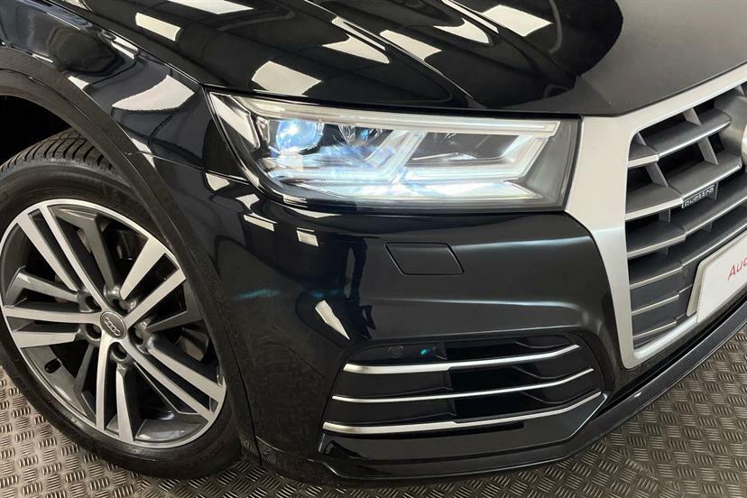 Audi Q5 S Line Black #31