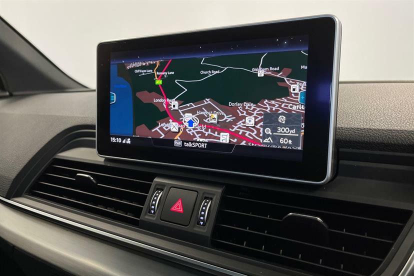Audi Q5 S Line Black #18