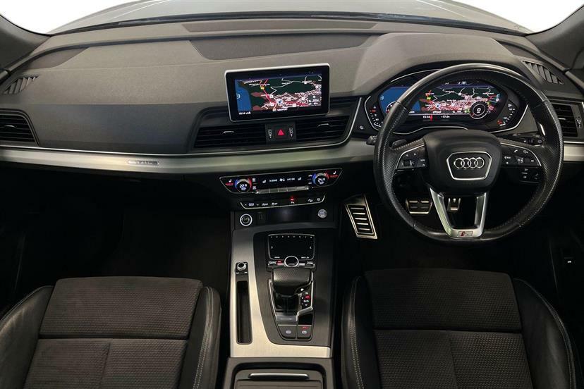 Audi Q5 S Line Black #8