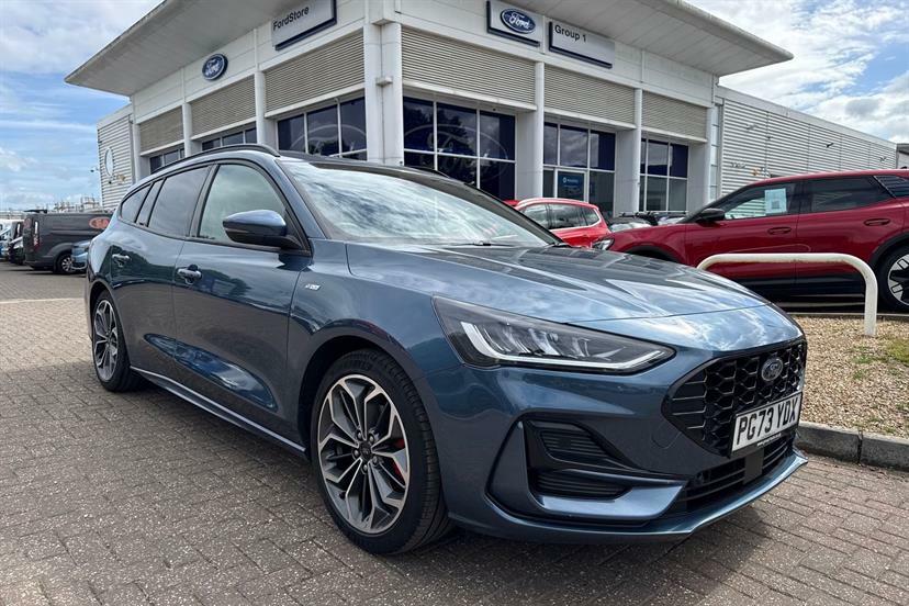 Ford Focus 1.0 Ecoboost Titanium 2023 Red #34