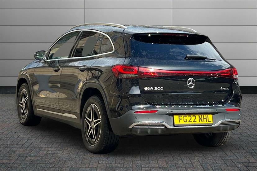 Mercedes-Benz EQA 300 4Matic 168Kw Amg Line 66.5Kwh Black #2