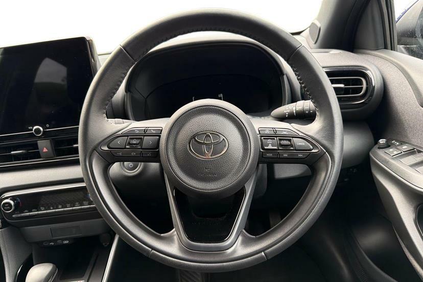 Toyota Yaris Excel Black #7