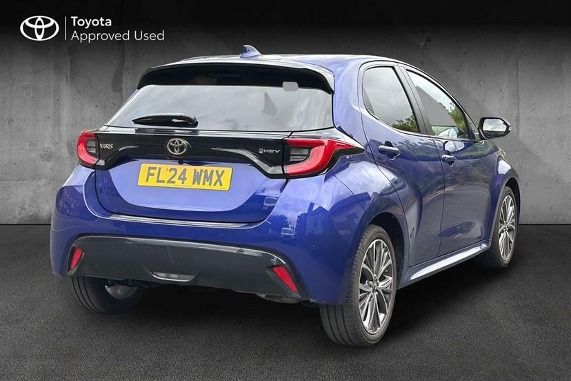 Toyota Yaris 1.5 Hybrid Excel Cvt Blue #2