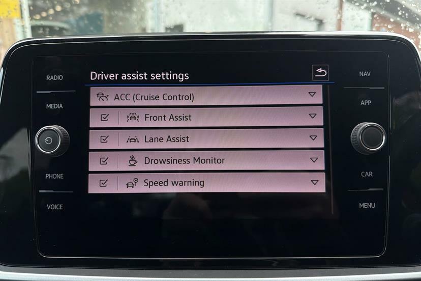 Volkswagen T-Roc Style Black #31