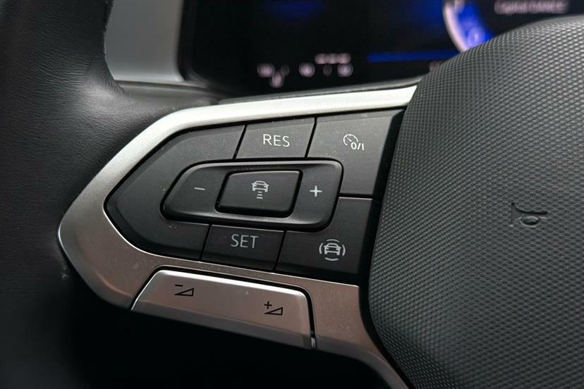 Volkswagen T-Roc Style Black #22