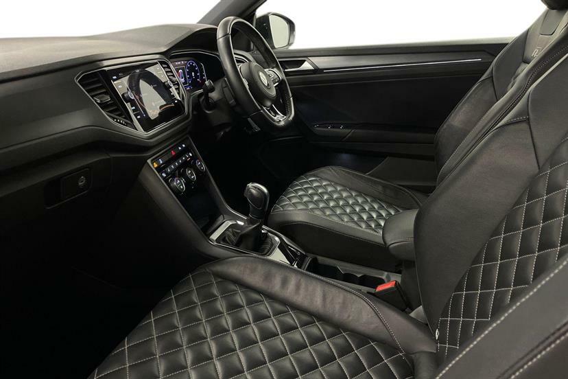 Volkswagen T-Roc 1.5 Tsi R-line Dsg Black #2