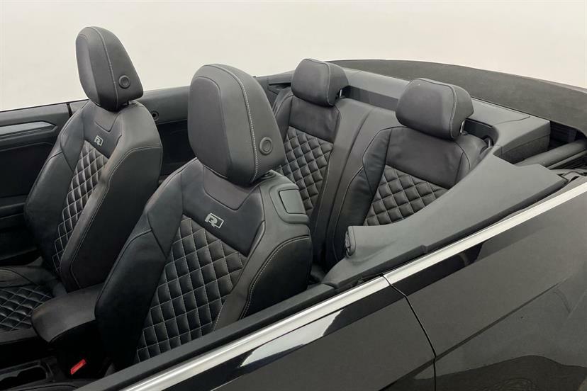 Volkswagen T-Roc Active Black #35