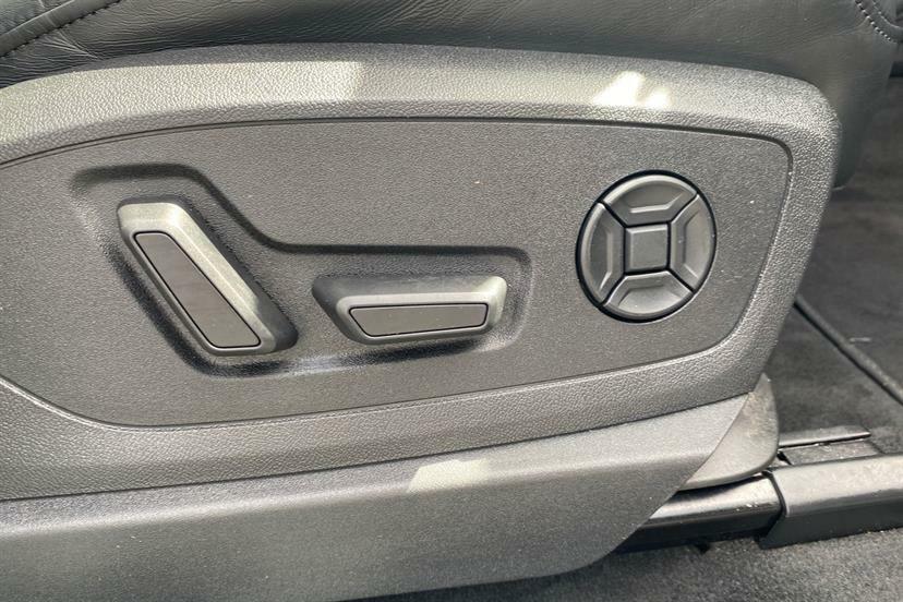 Audi E-tron Suv Black #19