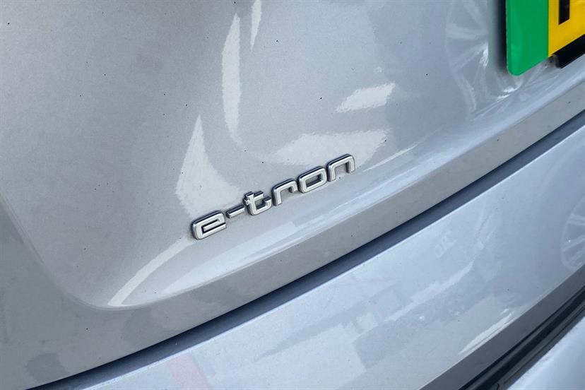 Audi E-tron Suv Black #16