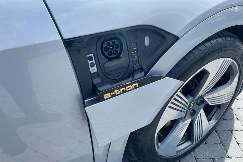 Audi E-tron Suv Black #15