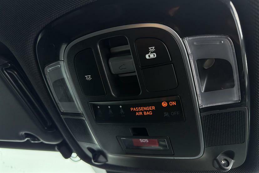 Hyundai Tucson Se Connect Red #35