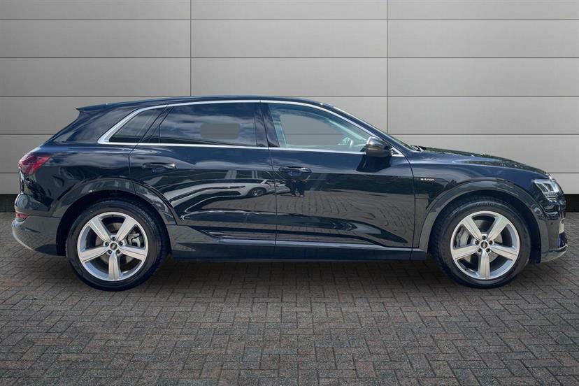 Audi E-tron 230Kw 50 Quattro 71Kwh Technik Black #4