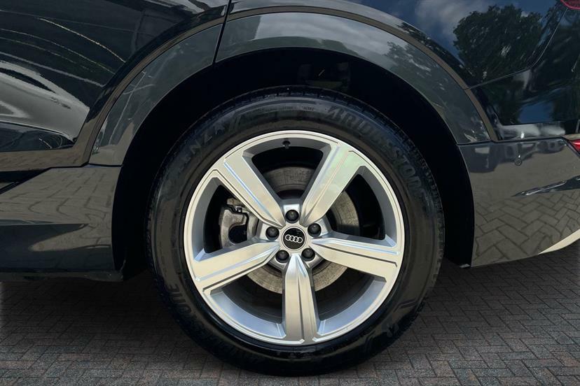 Audi E-tron 230Kw 50 Quattro 71Kwh Technik Black #5