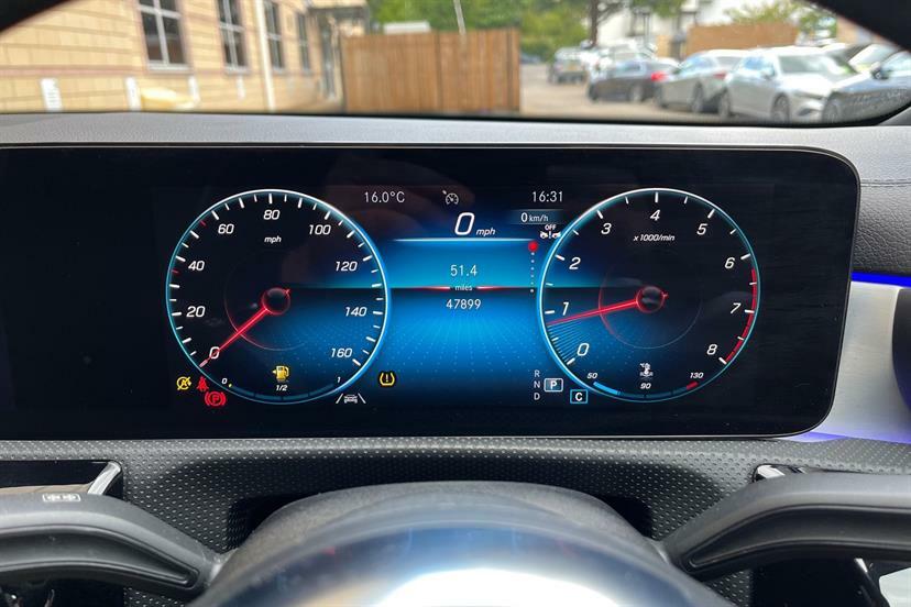 Mercedes-Benz CLA Class 200 Amg Line Premium Tip Grey #5