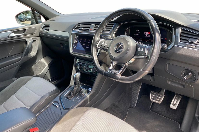 Volkswagen Tiguan 2.0 Tdi R-line Tech Suv Dsg 150 Ps MA70MGE Black #6