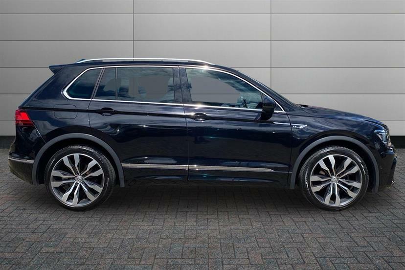 Volkswagen Tiguan 2.0 Tdi 150 R-line Tech Dsg Black #3