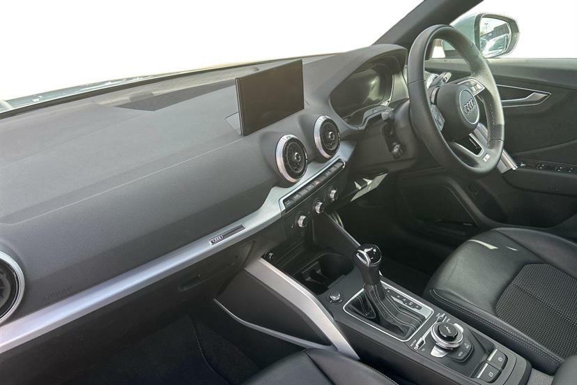 Audi Q2 35 Tfsi S Line S Tronic Cs Grey #2