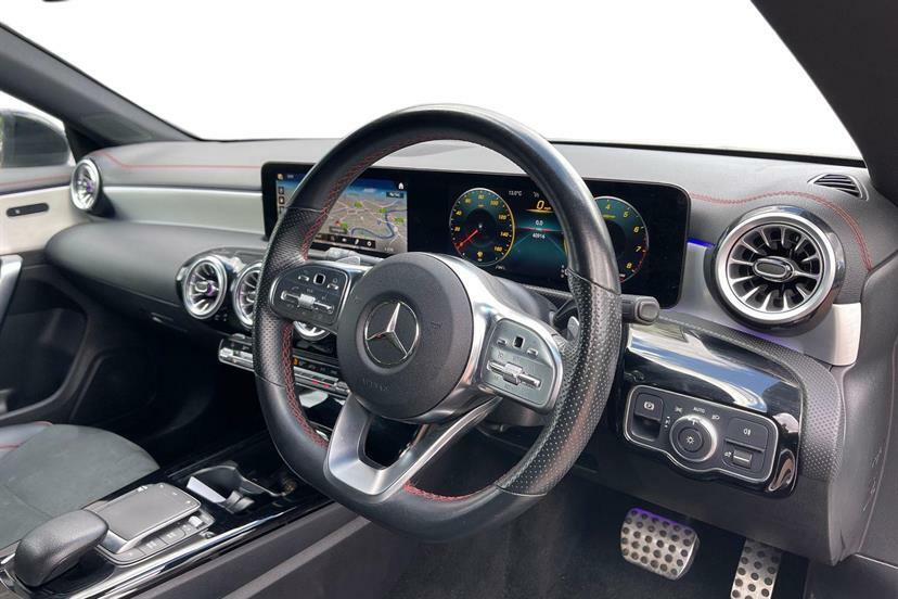 Mercedes-Benz CLA Class 200 Amg Line Premium Tip White #3