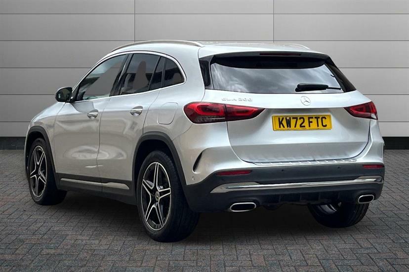 Mercedes-Benz GLA Class 200 Amg Line Premium Silver #2
