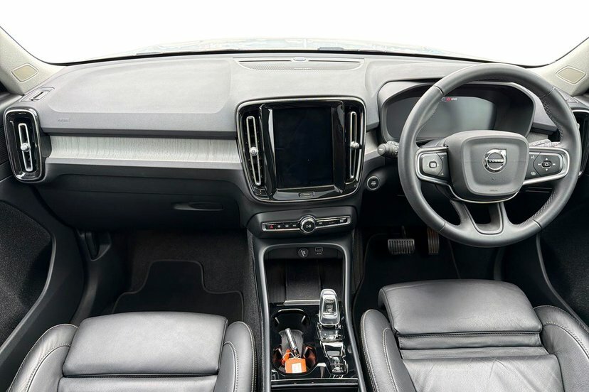 Volvo XC40 1.5H T5 Twin Engine Recharge 10.7Kwh Inscription P CF21WRX Silver #6