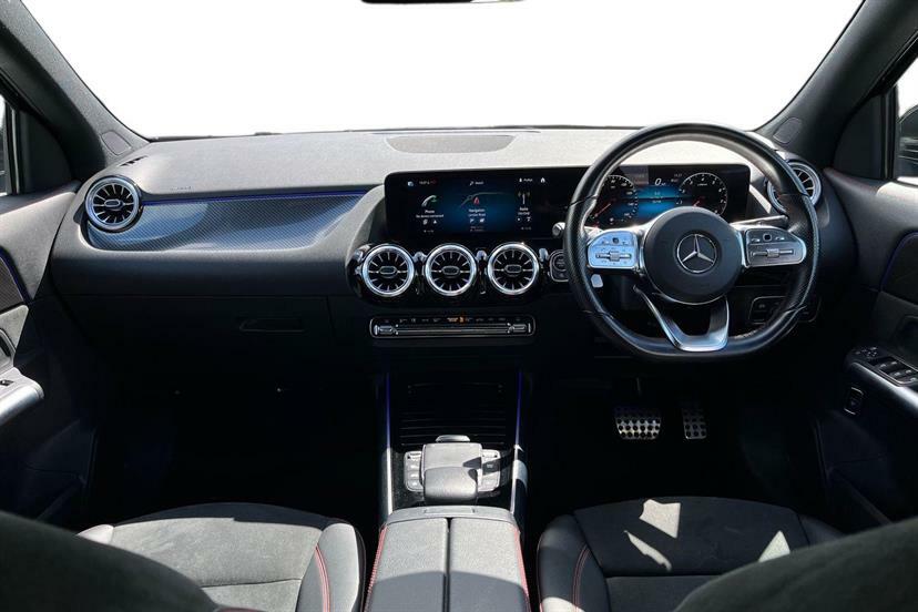 Mercedes-Benz GLA Class 200 Amg Line Premium Black #6
