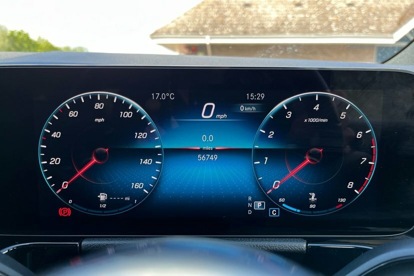 Mercedes-Benz GLA Class Gla200 Amg Line Premium KW72JRX Black #6