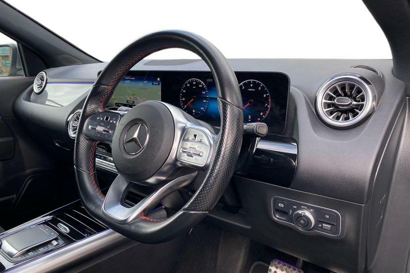 Mercedes-Benz GLA Class 200 Amg Line Premium Grey #4